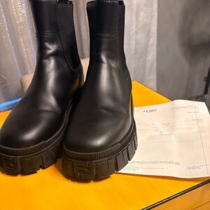 Fendi Wmns Force 'Black' BIKER